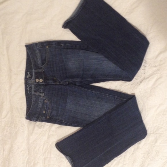 AE bootcut size 2R jeans