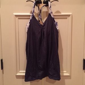 Lululemon tank top/sports bra