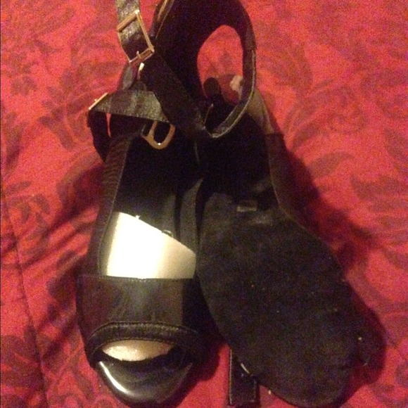 Dancing shoes