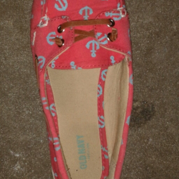 Old Navy slip on w/anchors