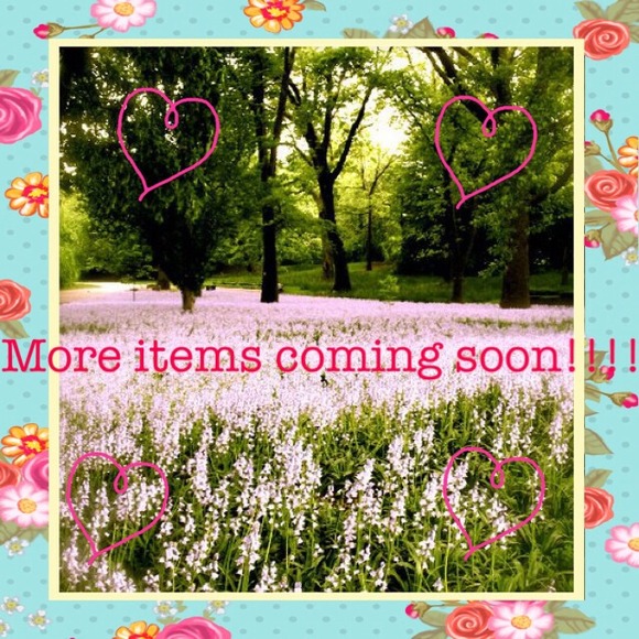 More items coming soon!!! ❤️