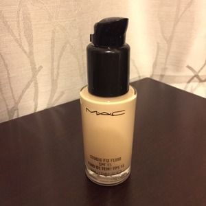 Studio fix fluid M.A.C