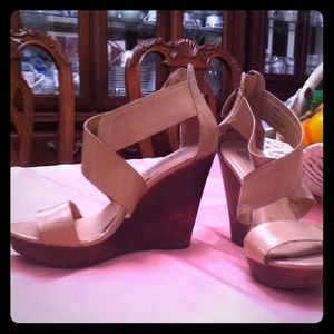 Steve Madden wedges