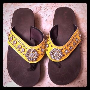 Bling flip flops!!
