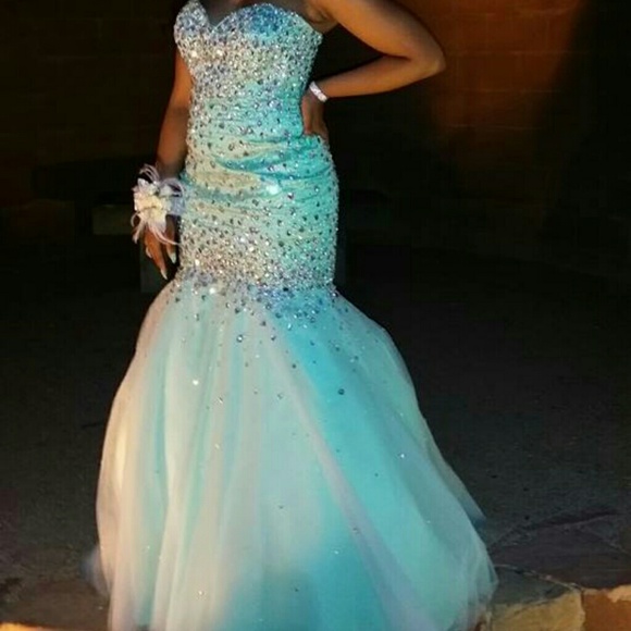Prom Dress - Picture 3 of 4