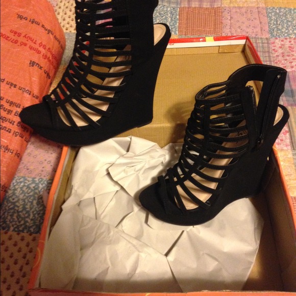 Caged Wedge Sandles