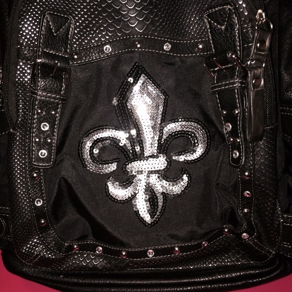 Buckle backpack - Picture 3 of 3