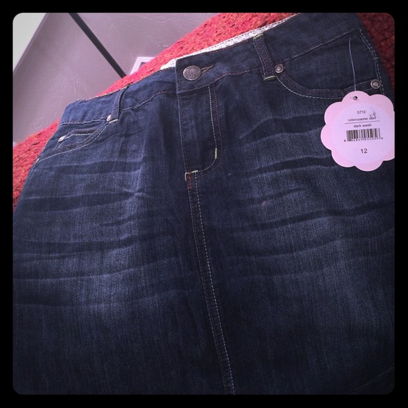 Girls size 12 mini.  DownEast brand.