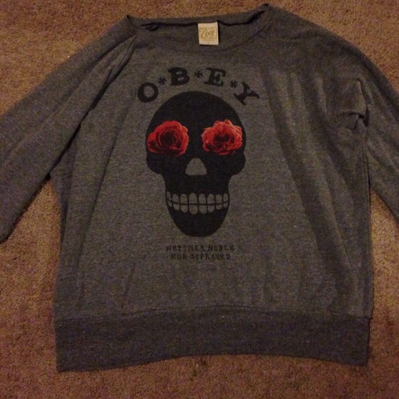 Obey crew small