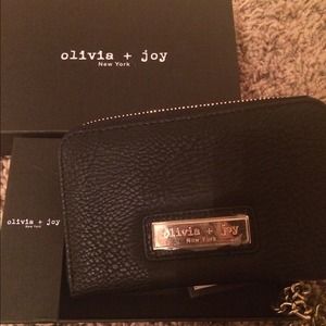 NEW Olivia and Joy wristlet/ clutch purse HIGH END