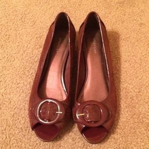 Red one inched heal dress shoes