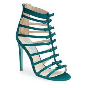 NWT SB Green Tie Betsey Johnson 👠