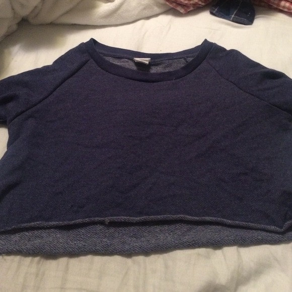 Short sleeve crop top