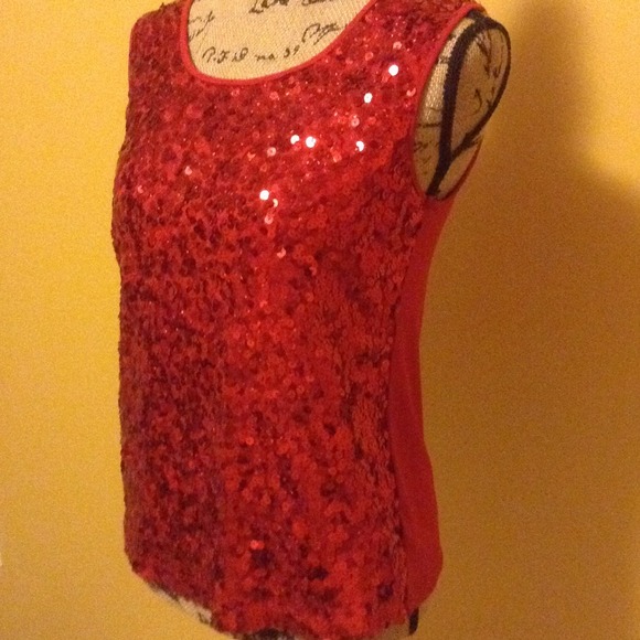 Nice sequin top - Picture 2 of 4