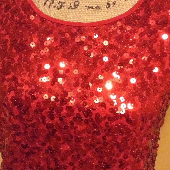 Nice sequin top - Picture 4 of 4