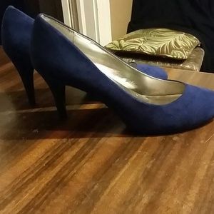 Blue style & Co pumps