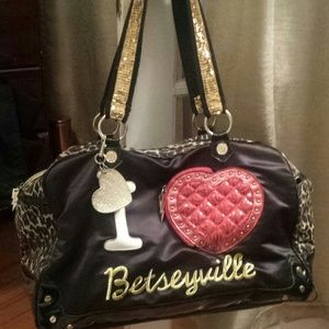 Betseyville Duffel