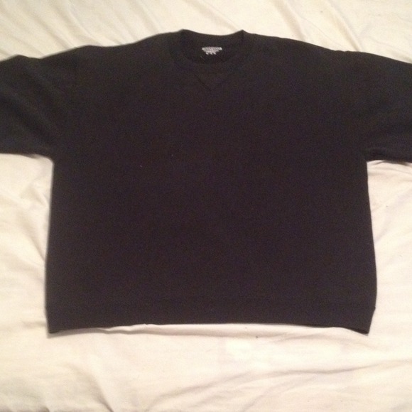 soft Black sweatshirt