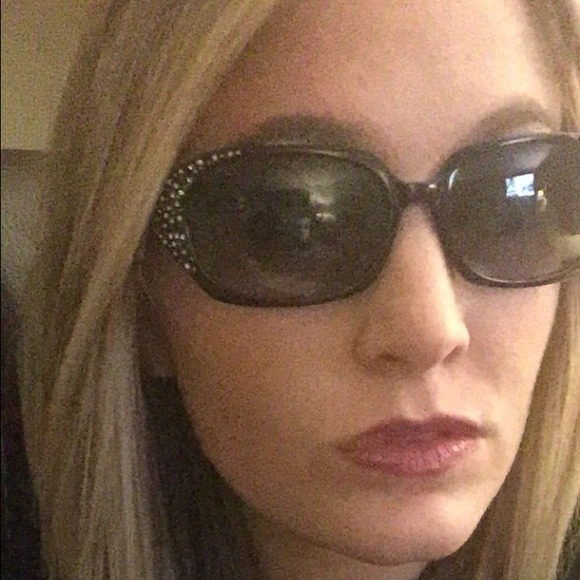 Vera wang sunglasses