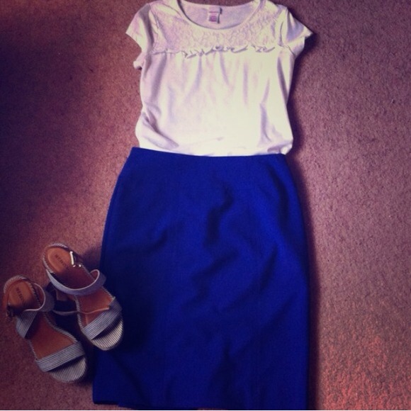 Cobalt blue pencil skirt 💙