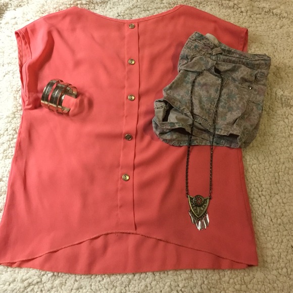 Coral button shirt - Picture 3 of 3