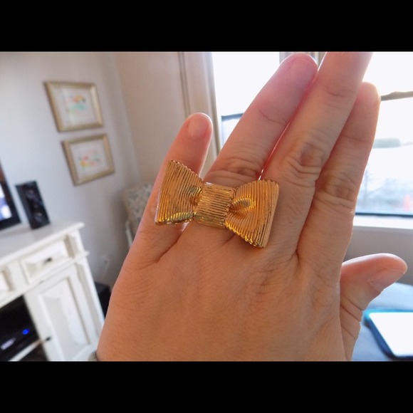 Kate Spade Bow Ring! Size 7.