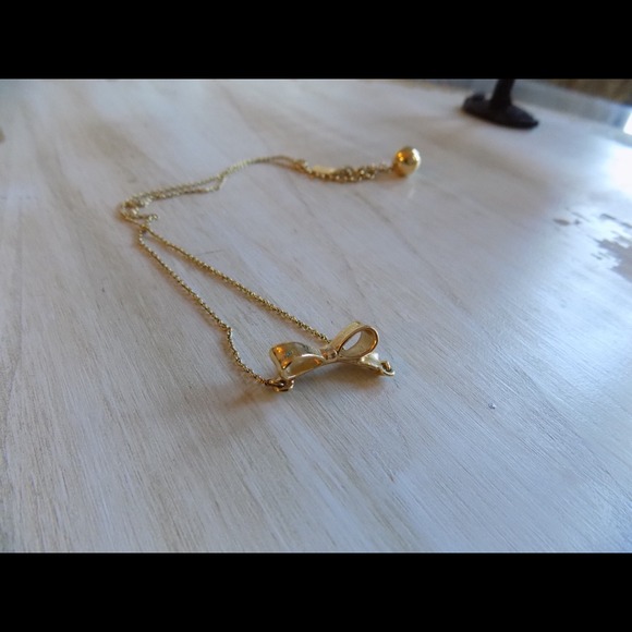 Kate Spade mini bow necklace