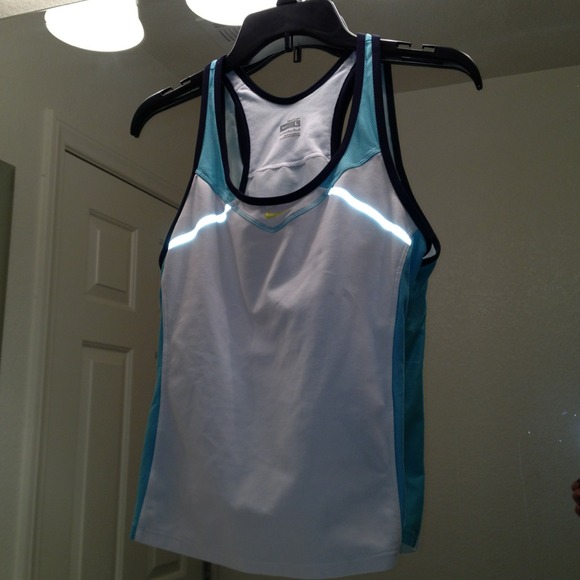Nike FIT DRY
