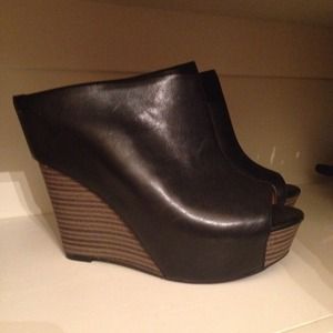Jessica Simpson Wedges