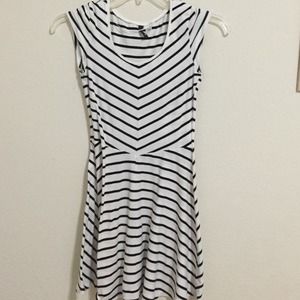 Sale‼️ H&M Striped Dress