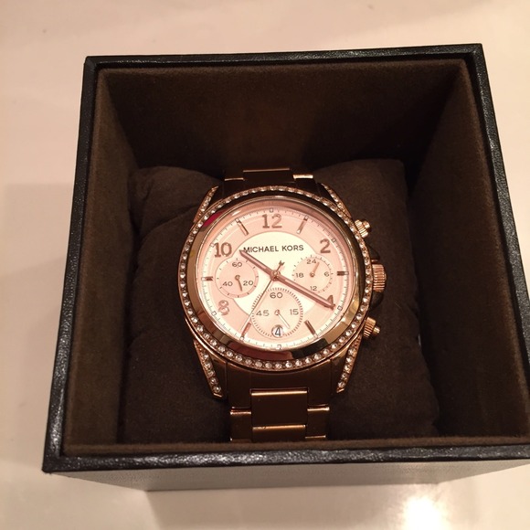 Rosegold Michael Kors Watch main image 3
