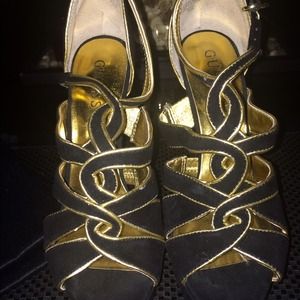 Guess Black Heels
