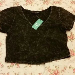 Black washed crop top
