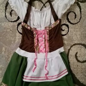 Halloween German Beer girl Gretchen Costume