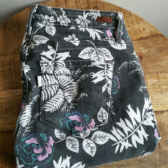 Levi's floral print denim leggings sz 24