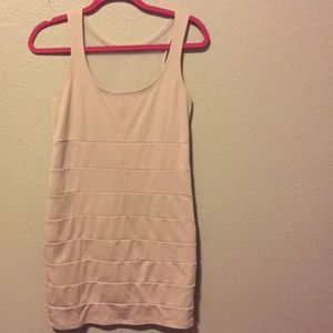Guess light pink dress