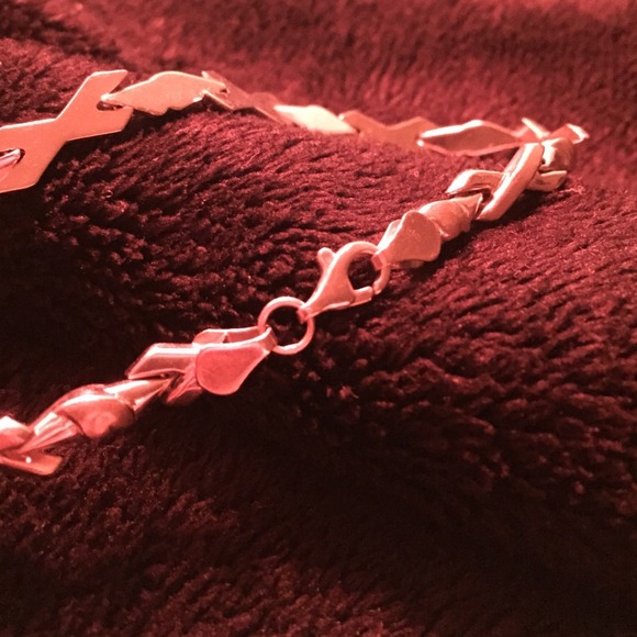 ?14K Authentic White Gold XOXO Bracelet