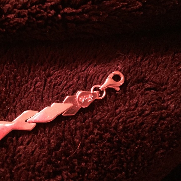 ?14K Authentic White Gold XOXO Bracelet
