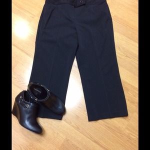 ✨Style & Company dressy black capri slacks✨