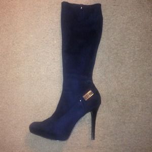 🔴sold🔴Guess boots