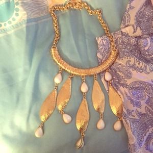 Lilly Pulitzer She Shells necklace NEW