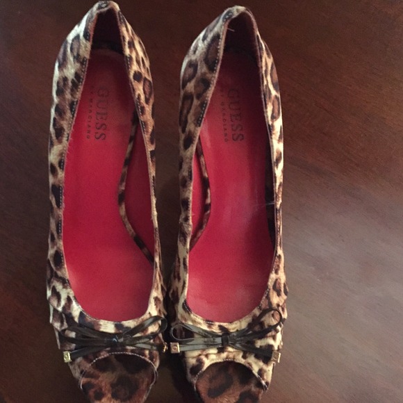💕💃Guess by Marciano leopard peep toe heels.