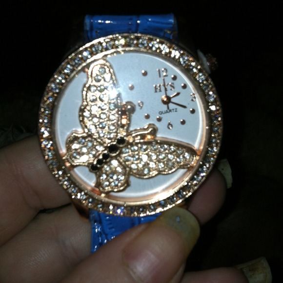 ✨Crystal big dial Butterfly Watch✨ - Picture 3 of 3