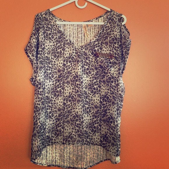 💛 Animal print high low top 💛