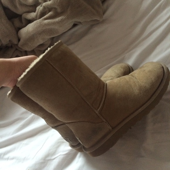 AUTHENTIC ugg boots! - Picture 3 of 4