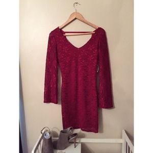 NWT! Red v-neck lace low-back body dress