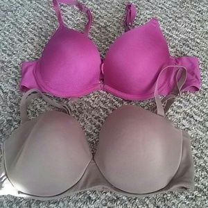 2 cute bras size 34B