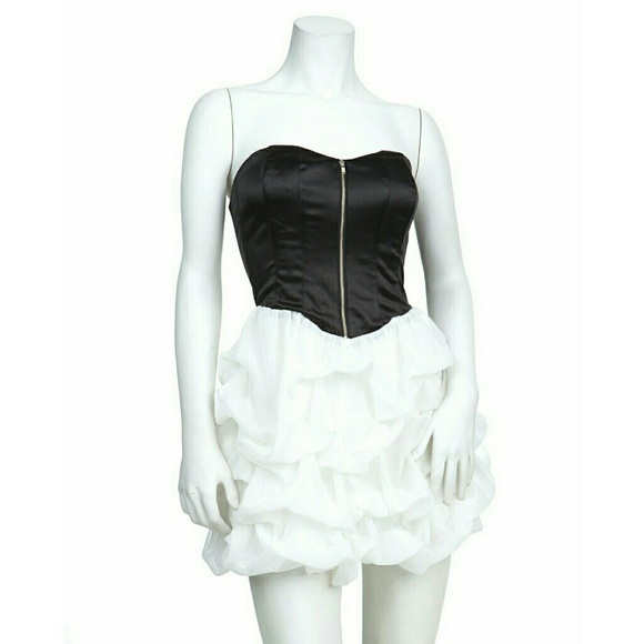 Bebe Lace Strapless Croset Dress Size 8