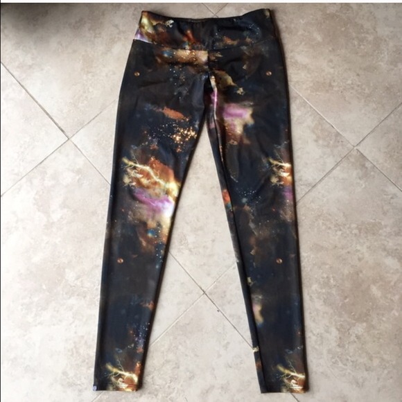 Onzie Galaxy yoga leggings size M