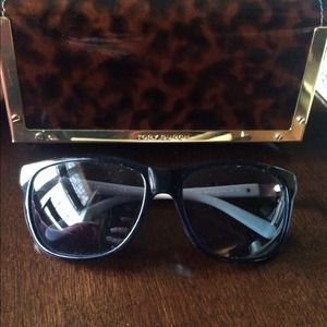 Tory Burch navy/ivory sunglasses. TY7031